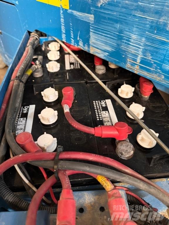Genie GS 3246 Nožnicové zdvíhacie plošiny