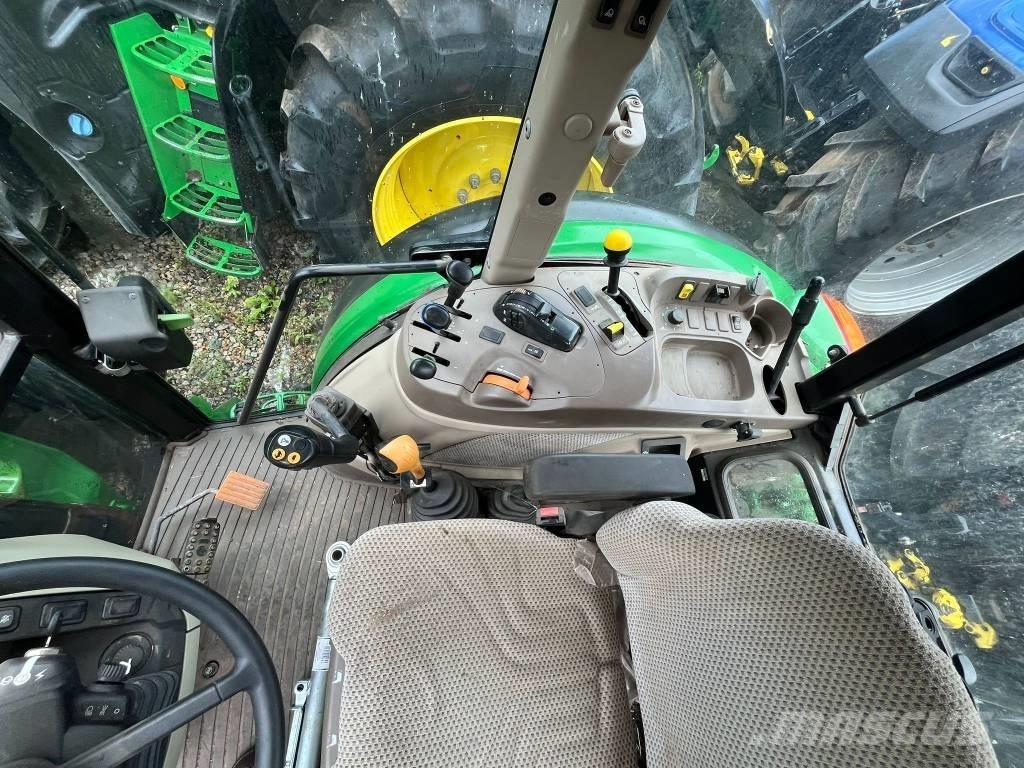John Deere 5100 M Traktory