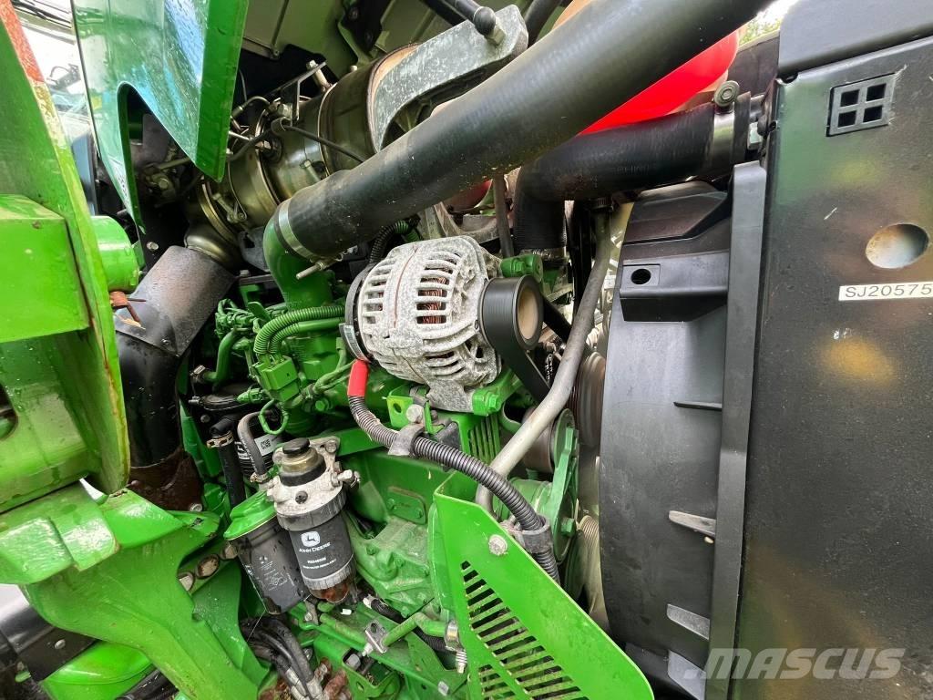 John Deere 5100 M Traktory