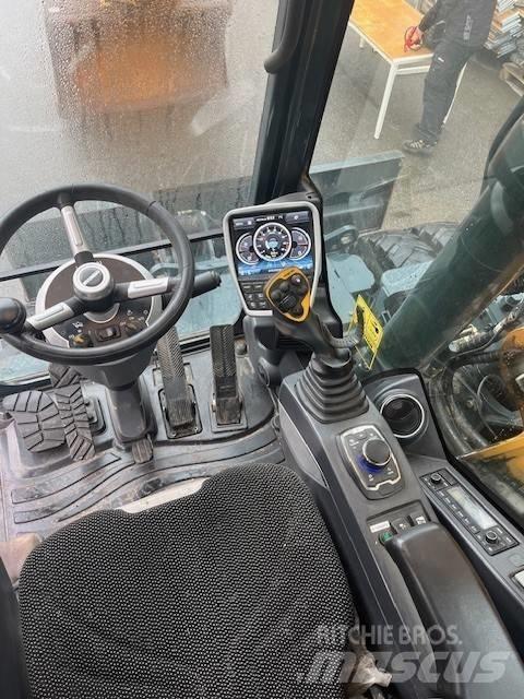 Hyundai HW160 Kolesové rýpadlá