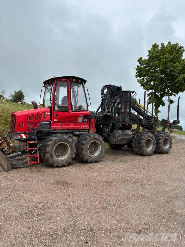 Komatsu 845 Lesné traktory