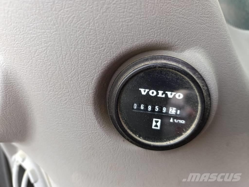 Volvo EW 210 D Kolesové rýpadlá