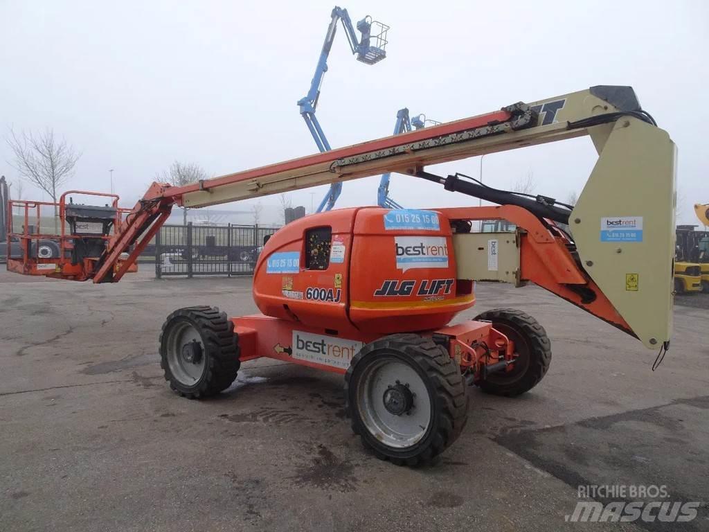 JLG 600AJ Kĺbové plošiny
