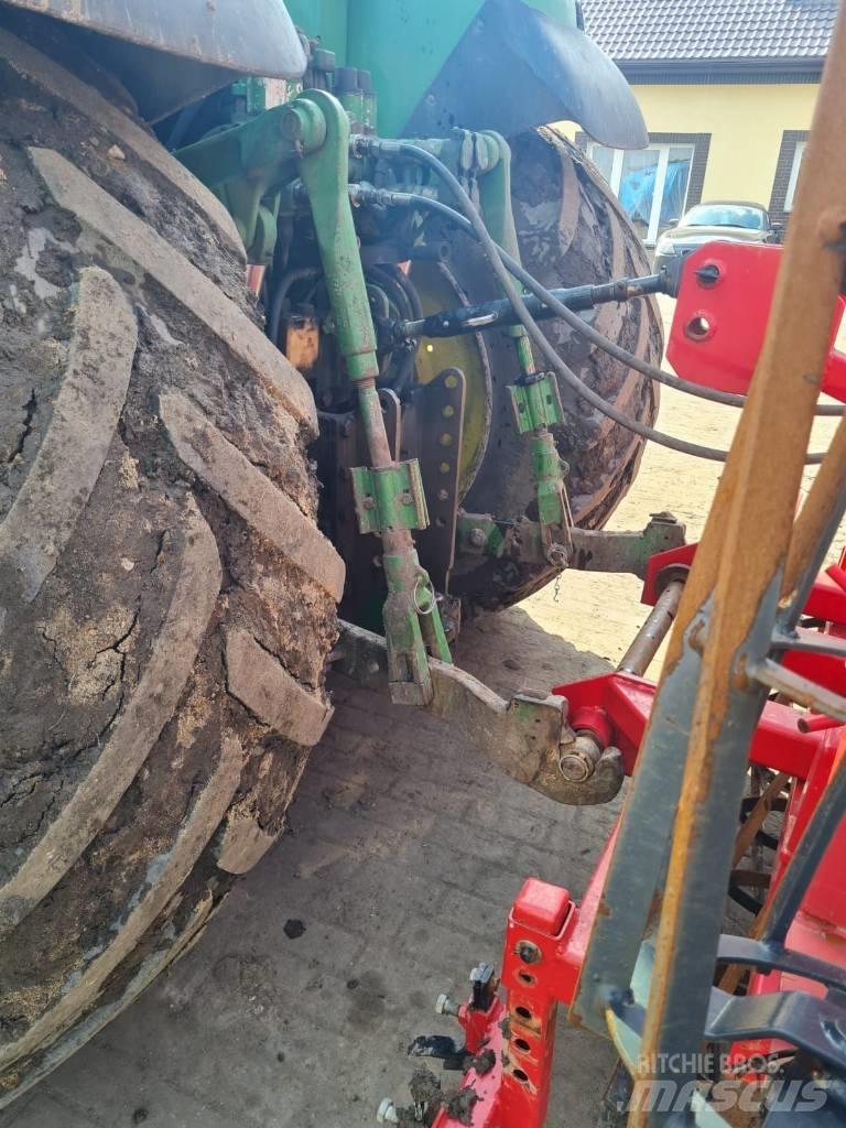 John Deere 6920 Traktory