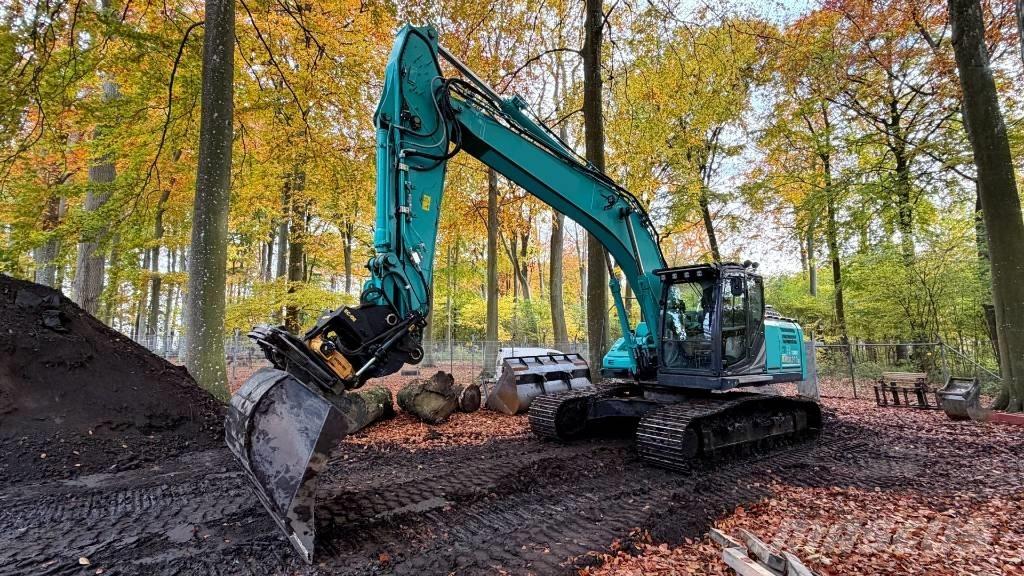 Kobelco SK 210 LC Pásové rýpadlá