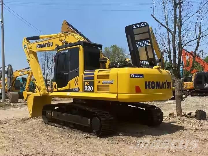 Komatsu PC220-8 Pásové rýpadlá