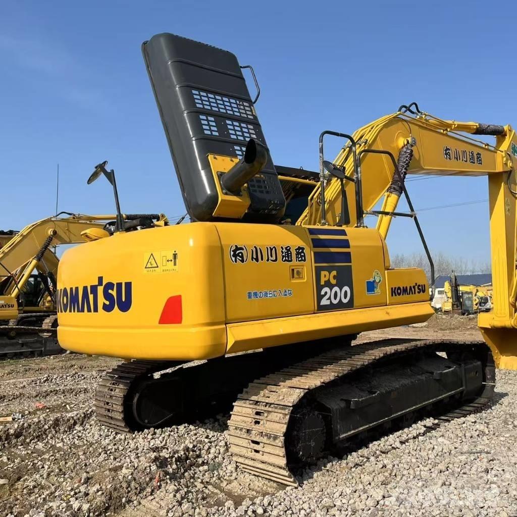 Komatsu PC 200 Pásové rýpadlá
