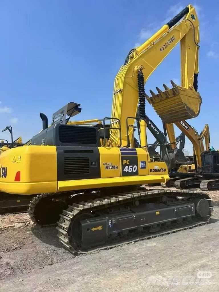Komatsu 450 Pásové rýpadlá
