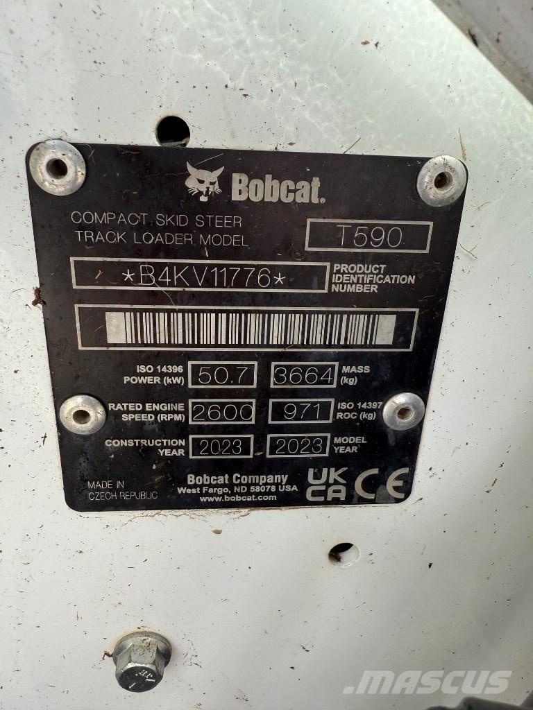 Bobcat T 590 HF Šmykom riadené nakladače