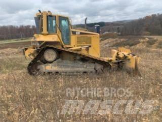 CAT D6N Pásové dozéry