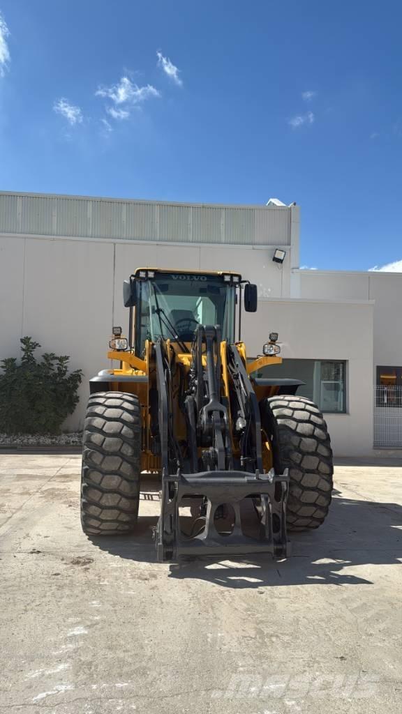 Volvo L 110 F Kolesové nakladače