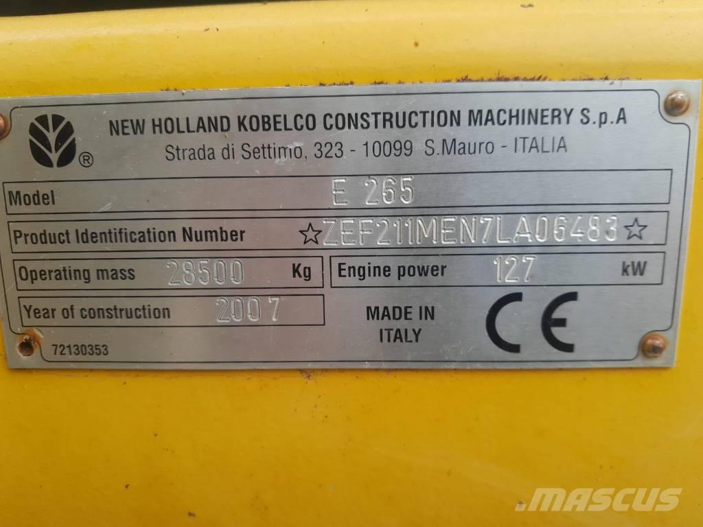 New Holland E 265 Pásové rýpadlá