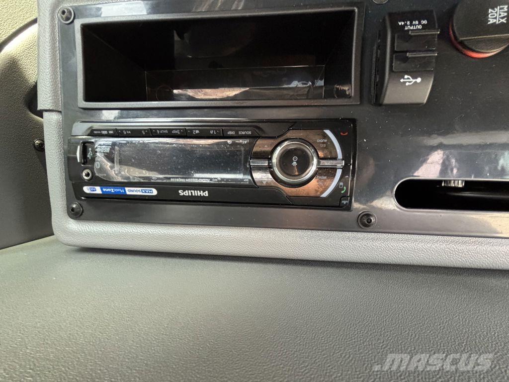 Yanmar B95W Kolesové rýpadlá