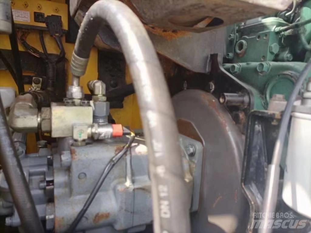 Volvo EC 80D PRO Pásové rýpadlá