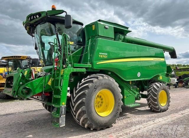 John Deere T 670 Kombinované zberacie stroje