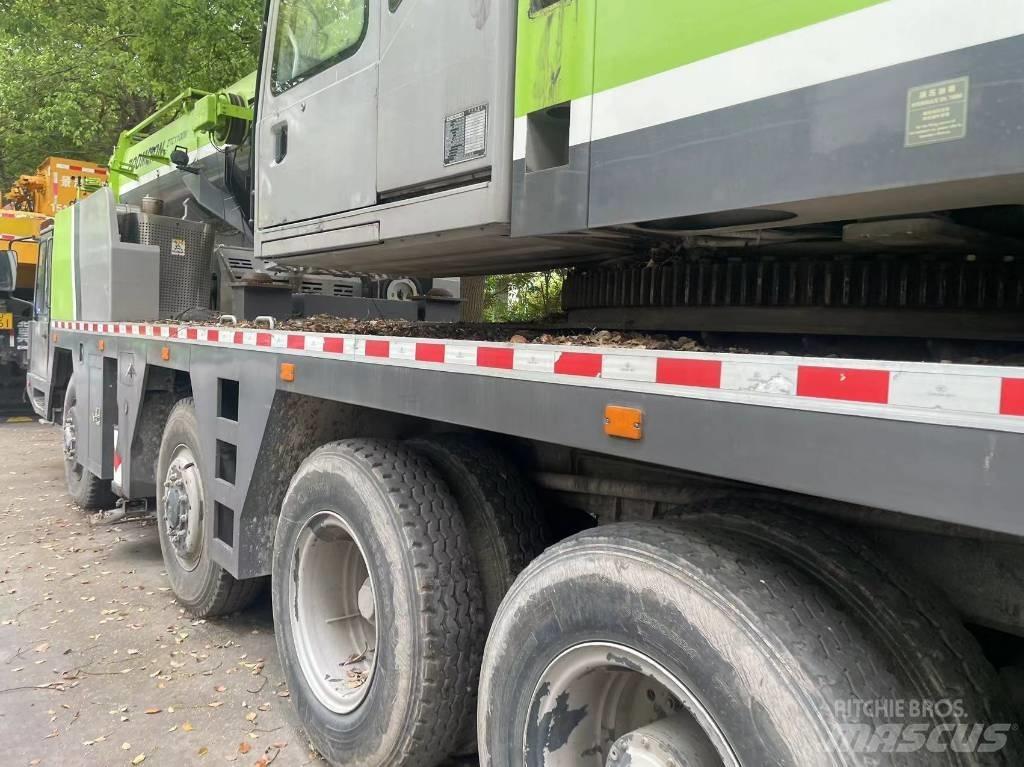 Zoomlion 110 Ton Univerzálne terénne žeriavy