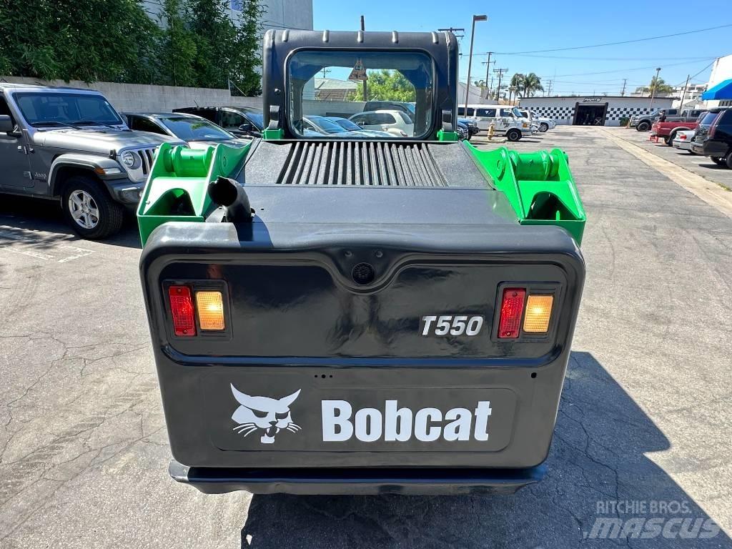 Bobcat T 550 Šmykom riadené nakladače