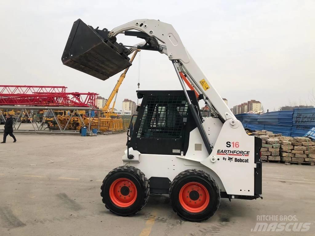 Bobcat S16 Šmykom riadené nakladače