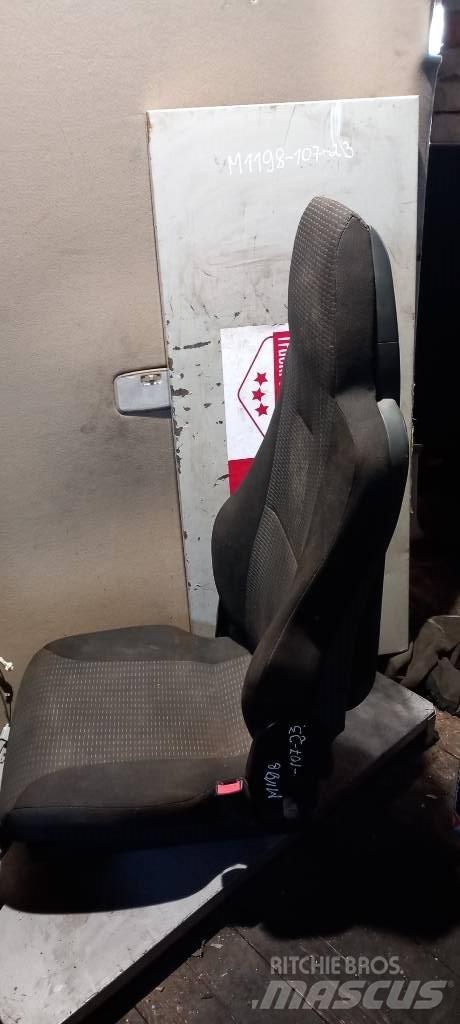 MAN TGS.     81623016946 Kabíny a interiér