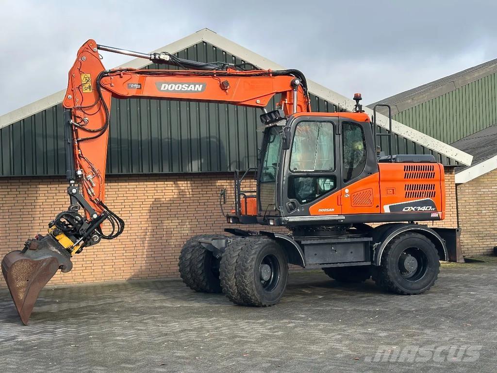 Doosan DX140W-5 Kolesové rýpadlá