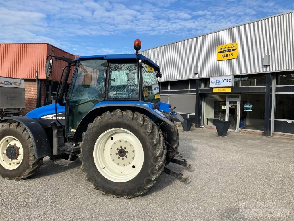 New Holland TL 90 Traktory