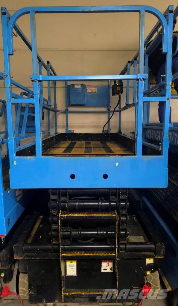 Haulotte Compact 12 Nožnicové zdvíhacie plošiny