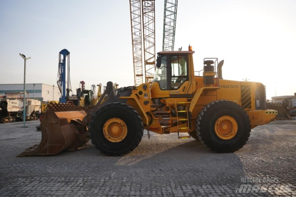 Volvo L220 F Kolesové nakladače