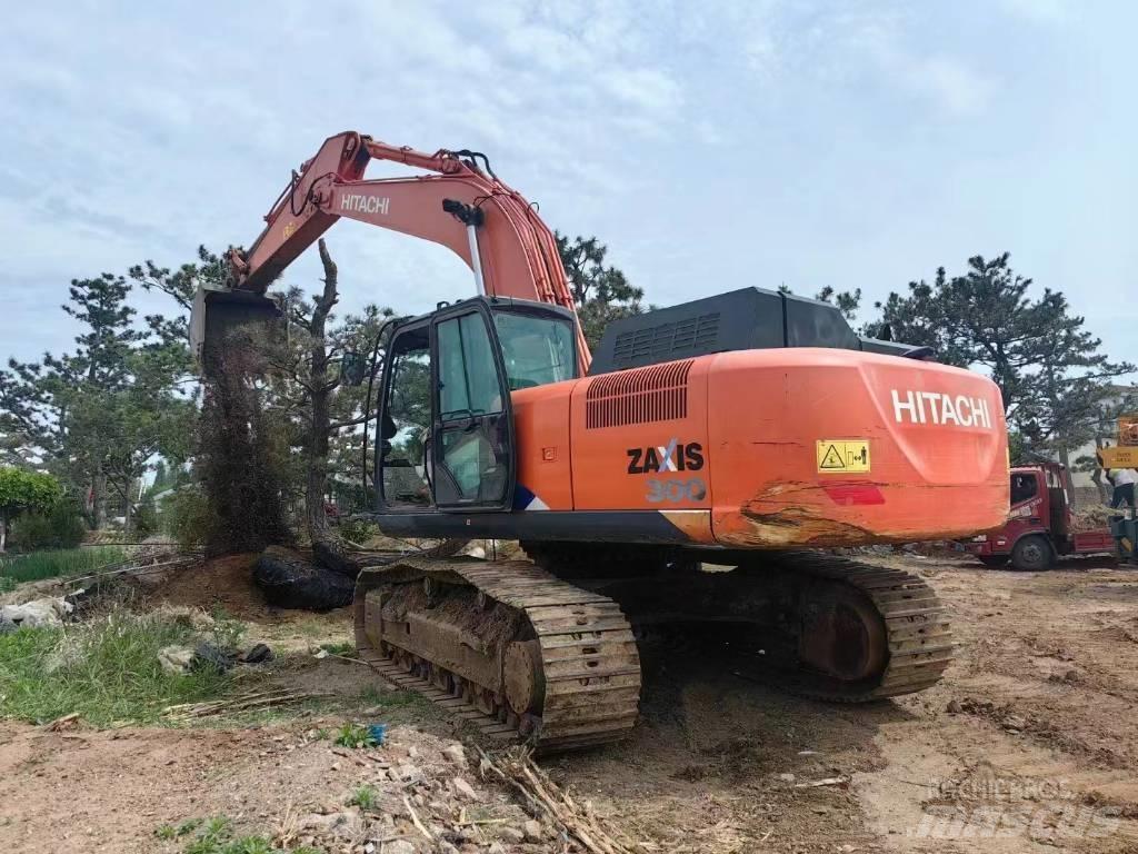 Hitachi ZX 300 Pásové rýpadlá
