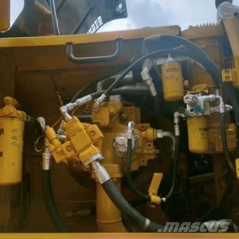 CAT 336 D2 Pásové rýpadlá