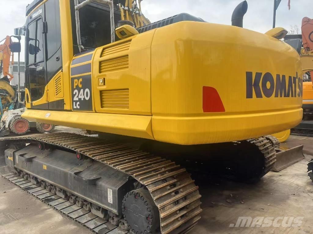 Komatsu PC 240 Pásové rýpadlá