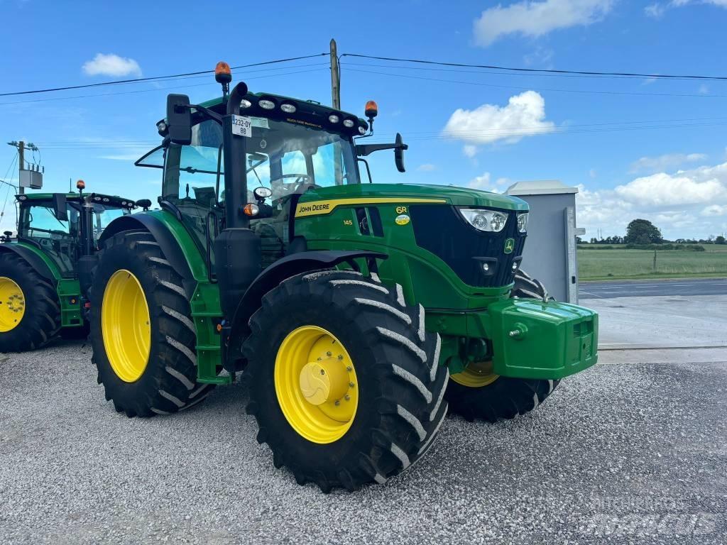 John Deere 6145 R Traktory