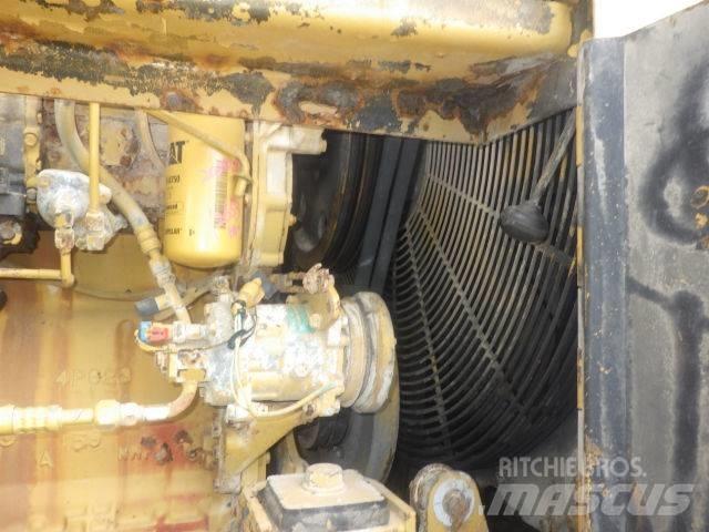 CAT 966 F Kolesové nakladače