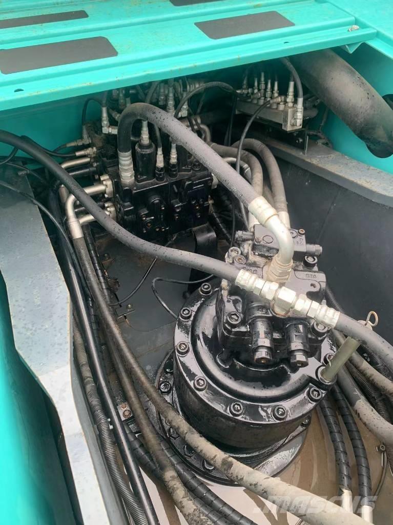 Kobelco SK 330 Pásové rýpadlá