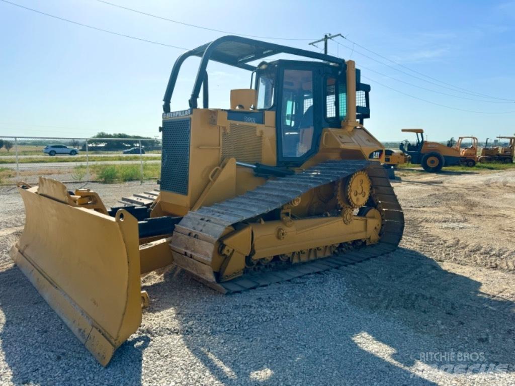 CAT D 6 M LGP Pásové dozéry