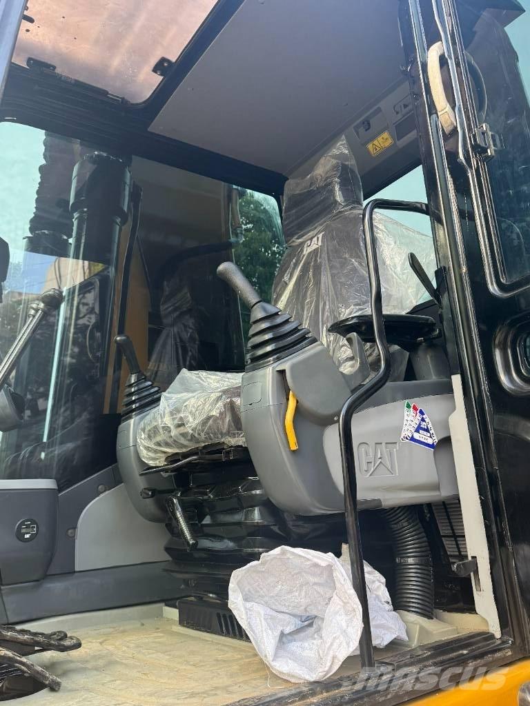 CAT CAT325D Pásové rýpadlá