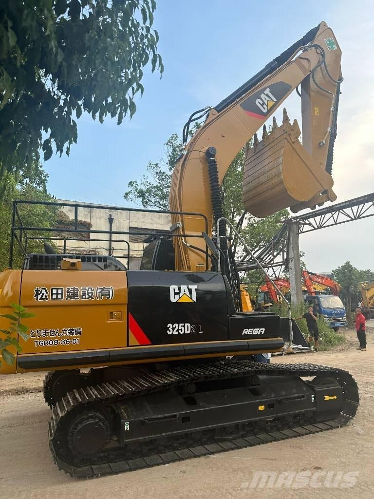 CAT CAT325D Pásové rýpadlá