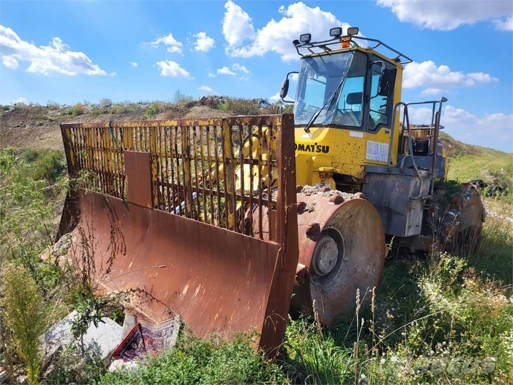 Komatsu WF 450T-3 Stavebníctvo - ostatné