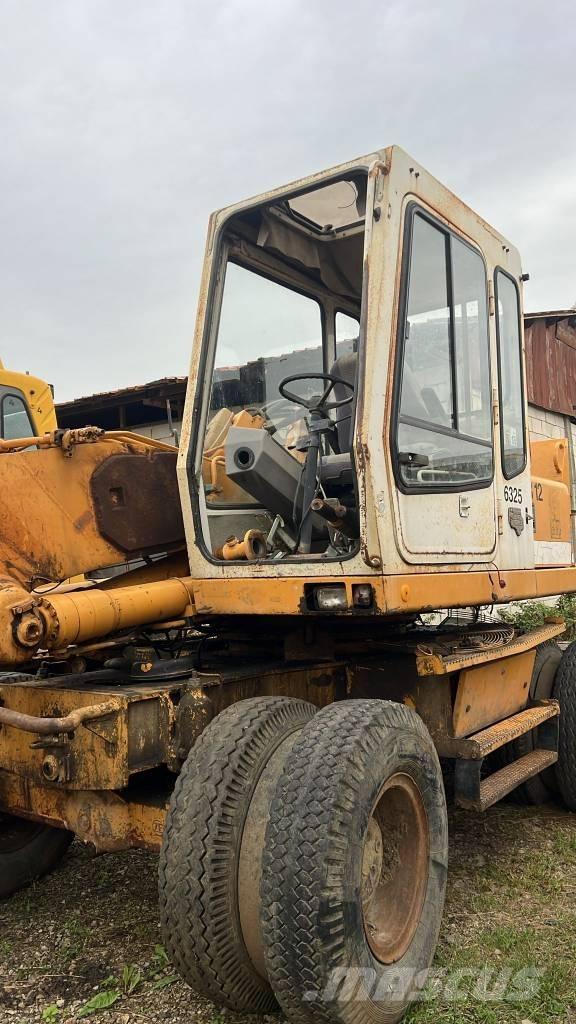 Liebherr 912 Nápravy