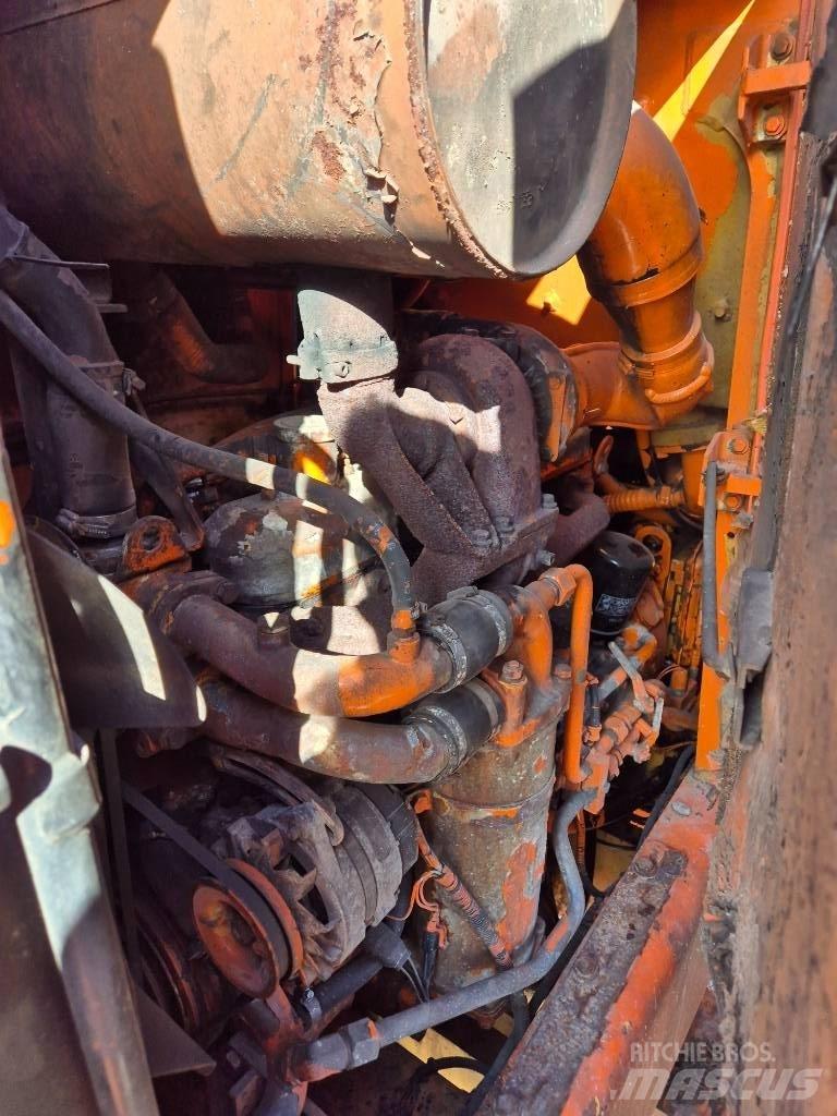 Hitachi FR 130 Kolesové nakladače