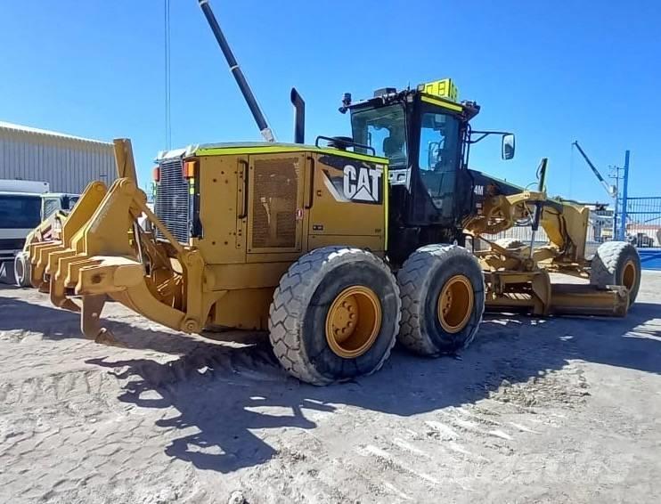 CAT 14 M Grejdery