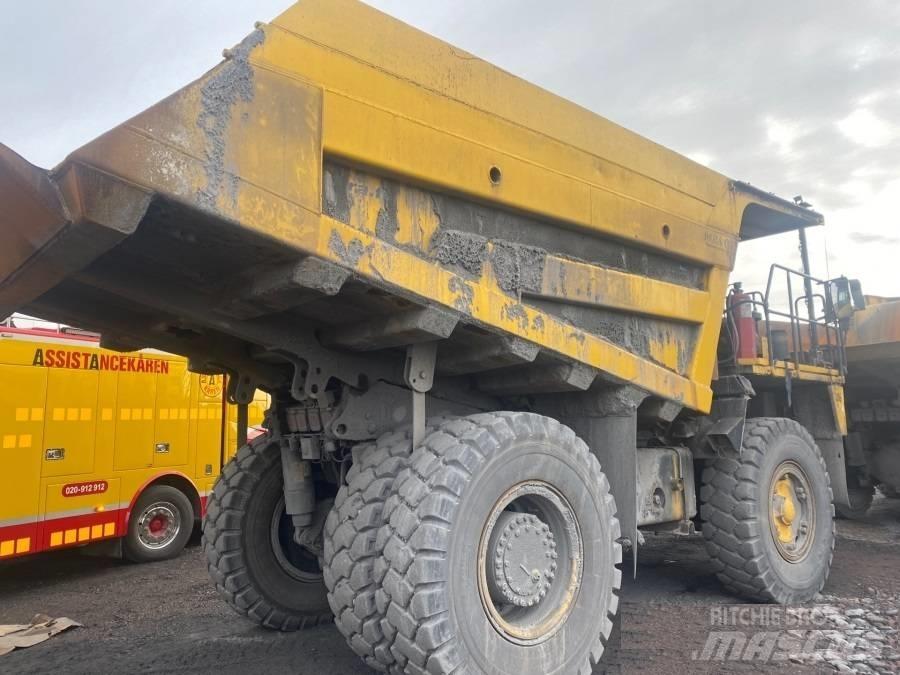 Komatsu HD405-7 Pevné dempry
