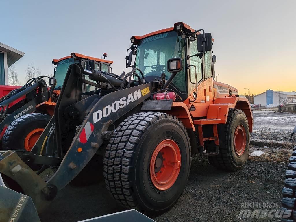 Doosan DL 220 Kolesové nakladače