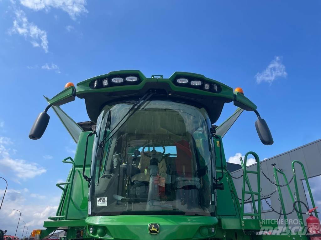 John Deere S670 4x4 Kombinované zberacie stroje