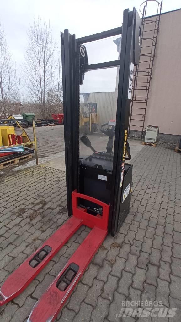 Hyster S1.4S Ručne vedené vysokozdvižné vozíky