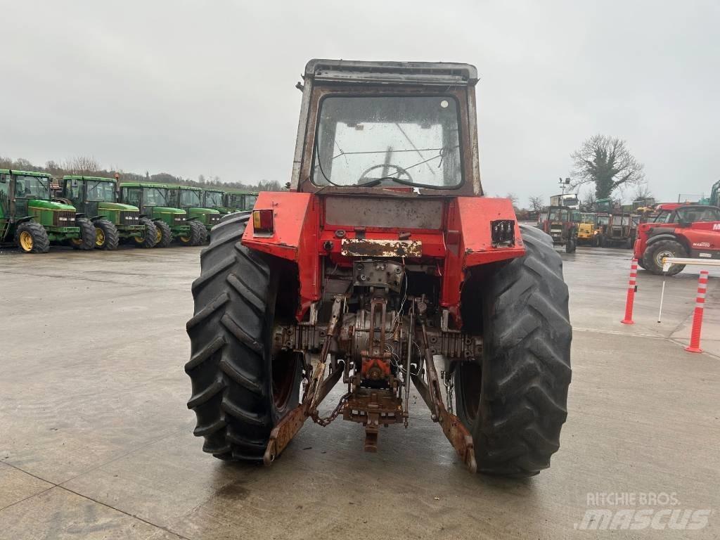 Massey Ferguson 595 Traktory