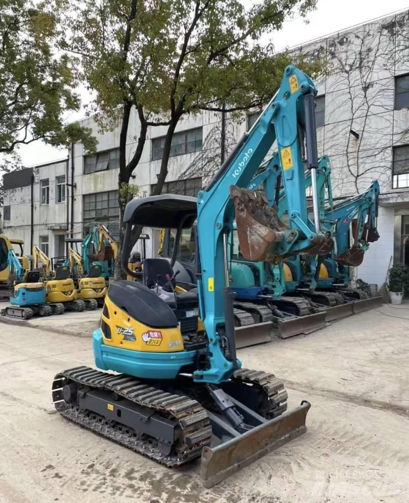 Kubota 25 Mini rýpadlá < 7t