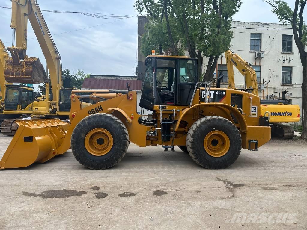 CAT CAT966H Kolesové nakladače