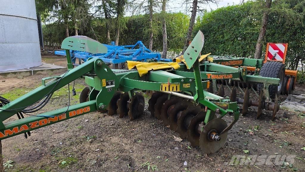 Amazone Taurus 3000 Tanierové brány