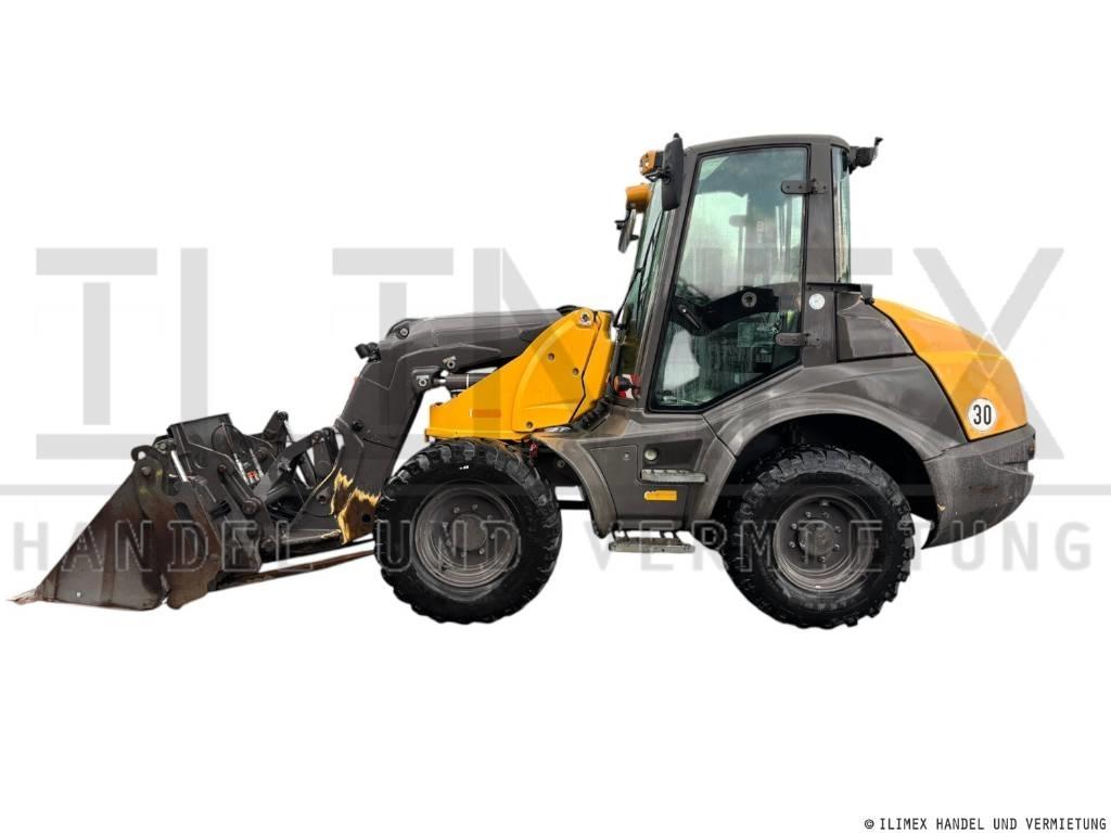 Mecalac AS 900 Kolesové nakladače