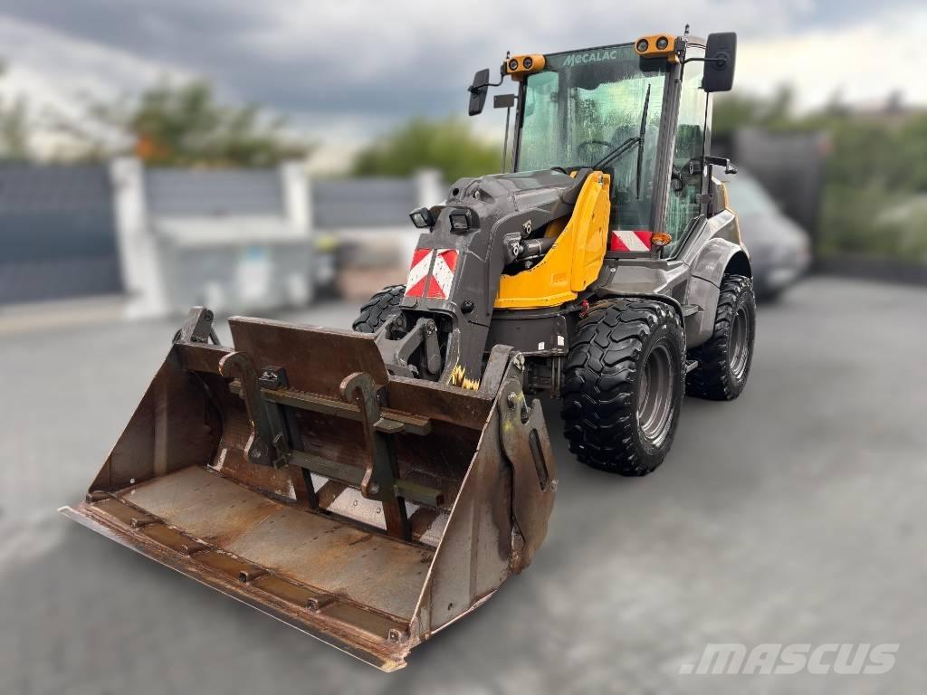 Mecalac AS 900 Kolesové nakladače